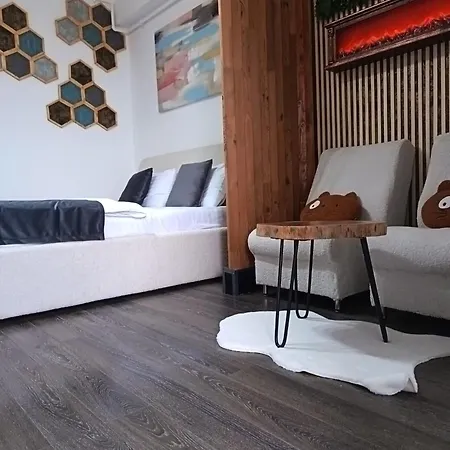 Kaan - Summerland Mamaia